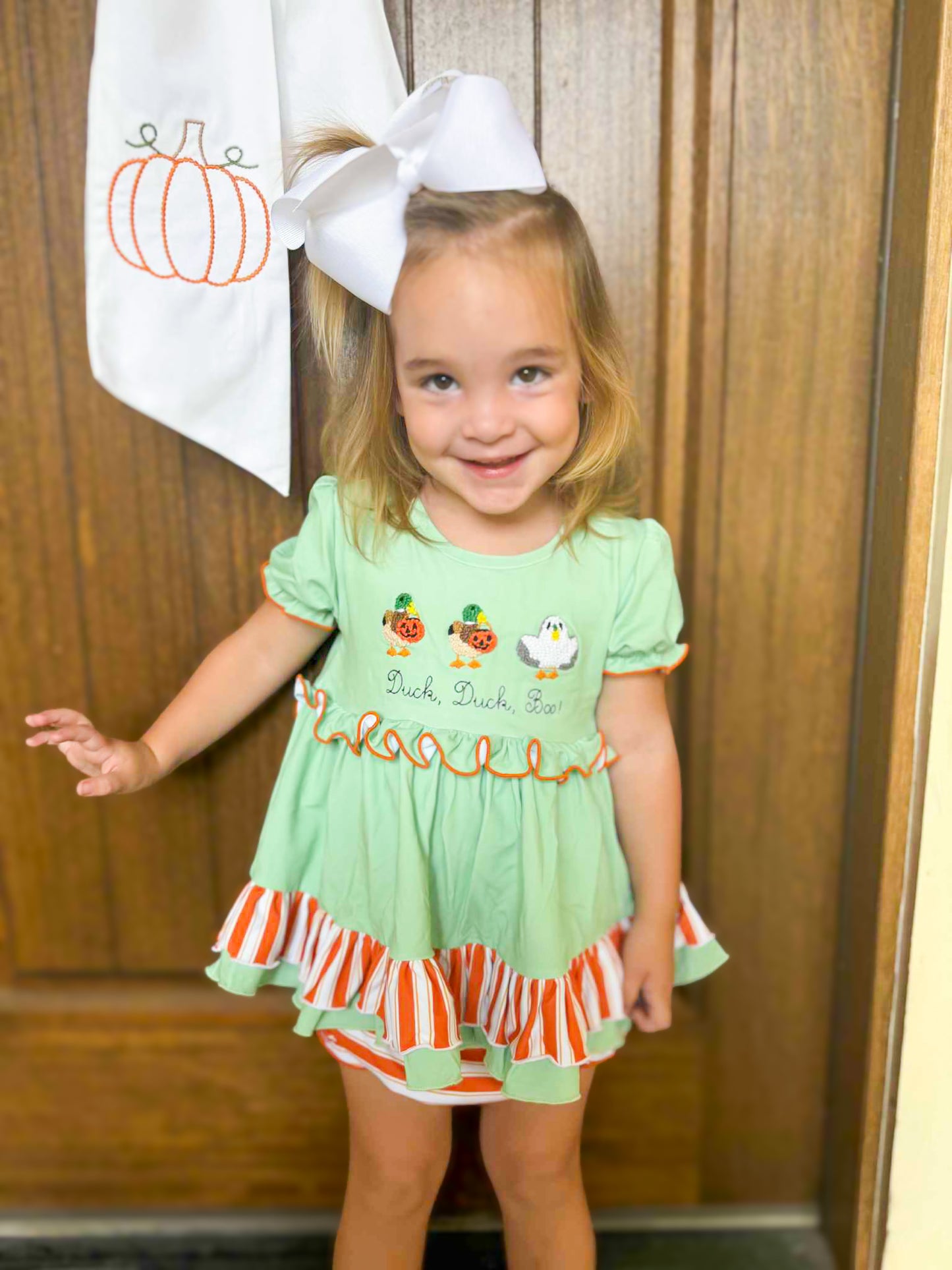 RTS - Duck, Duck, Boo - Penni’s Puffed Sleeve French Knot Bloomer Set
