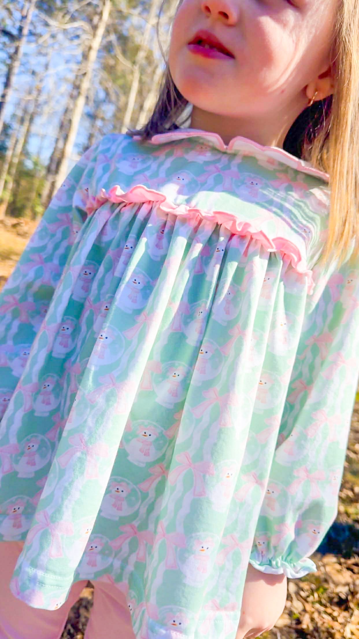 Snow Globes and Bows - Presley’s Ruffle Leggings Set